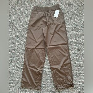 ATHLETA nylon rise pants, NWT, medium tall